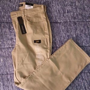 NWT Lee’s Khaki Jeans